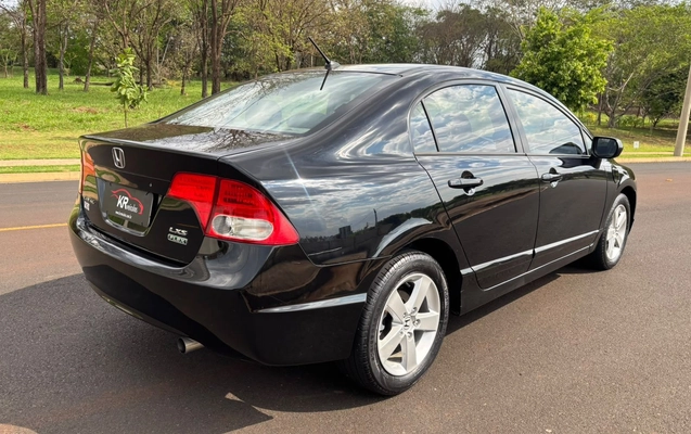 imagem-https://www.socarrao.com.br/sc-vehicle-images-prod/4035383/1790100682747-3662244cf68a4b9899b592c4bd5ddf6e_1790014948543.jpg