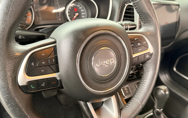 imagem-https://www.socarrao.com.br/sc-vehicle-images-prod/4035583/1790101197614-f3db943f-d000-46fb-bc2d-e5dd9380c9c6.jpg