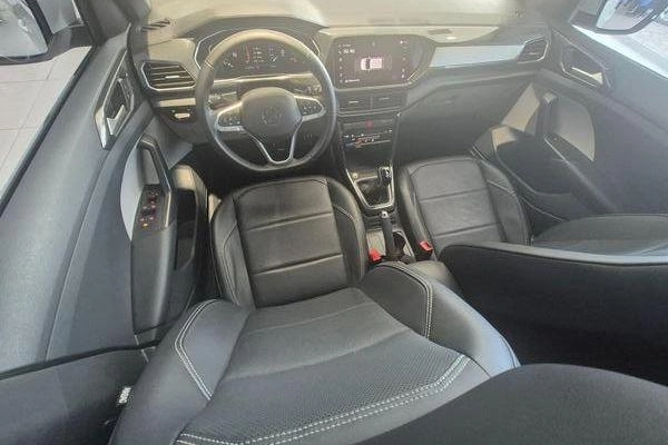 imagem-https://www.socarrao.com.br/sc-vehicle-images-prod/4035584/1790101201692-8495674_18_B_37dff851e5.jpeg