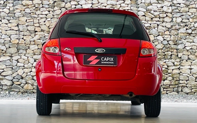 imagem-https://www.socarrao.com.br/sc-vehicle-images-prod/4035634/1790101320807-NmM1OTQzNjQtMGUyMC00MjAxLTk0OWUtYjViNGY1YjE0YWE0LkpQRw.JPG