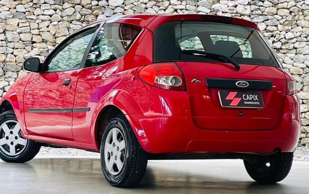 imagem-https://www.socarrao.com.br/sc-vehicle-images-prod/4035634/1790101321139-MDQ0MTFlMjAtZTJhYS00YTZkLTlmNGMtNmE1Mzk2MWYwZTcyLkpQRw.JPG