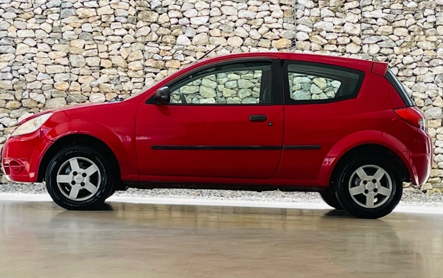 imagem-https://www.socarrao.com.br/sc-vehicle-images-prod/4035634/1790101322051-YzMyNTBhMmEtYzg1MC00N2Q2LWE3ZmQtZmMxYzJmMTA0OTgzLkpQRw.JPG
