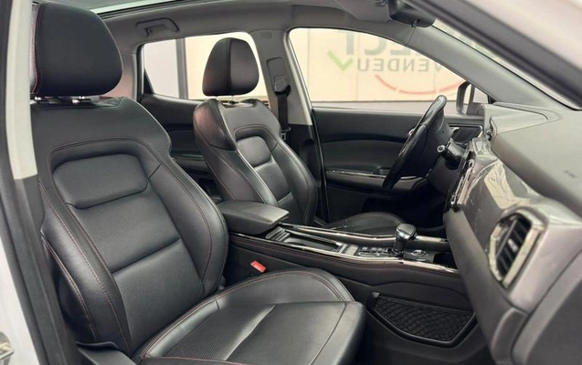 imagem-https://www.socarrao.com.br/sc-vehicle-images-prod/4035843/1790628555772-8492639_6_B_4300fbc9d1.jpeg