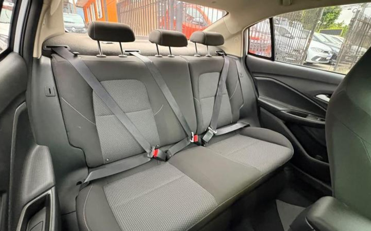 imagem-https://www.socarrao.com.br/sc-vehicle-images-prod/4035844/1790101735353-ODQ5MjM4NV8xMl9CXzMxZDY4NThkM2EuanBlZw.jpeg