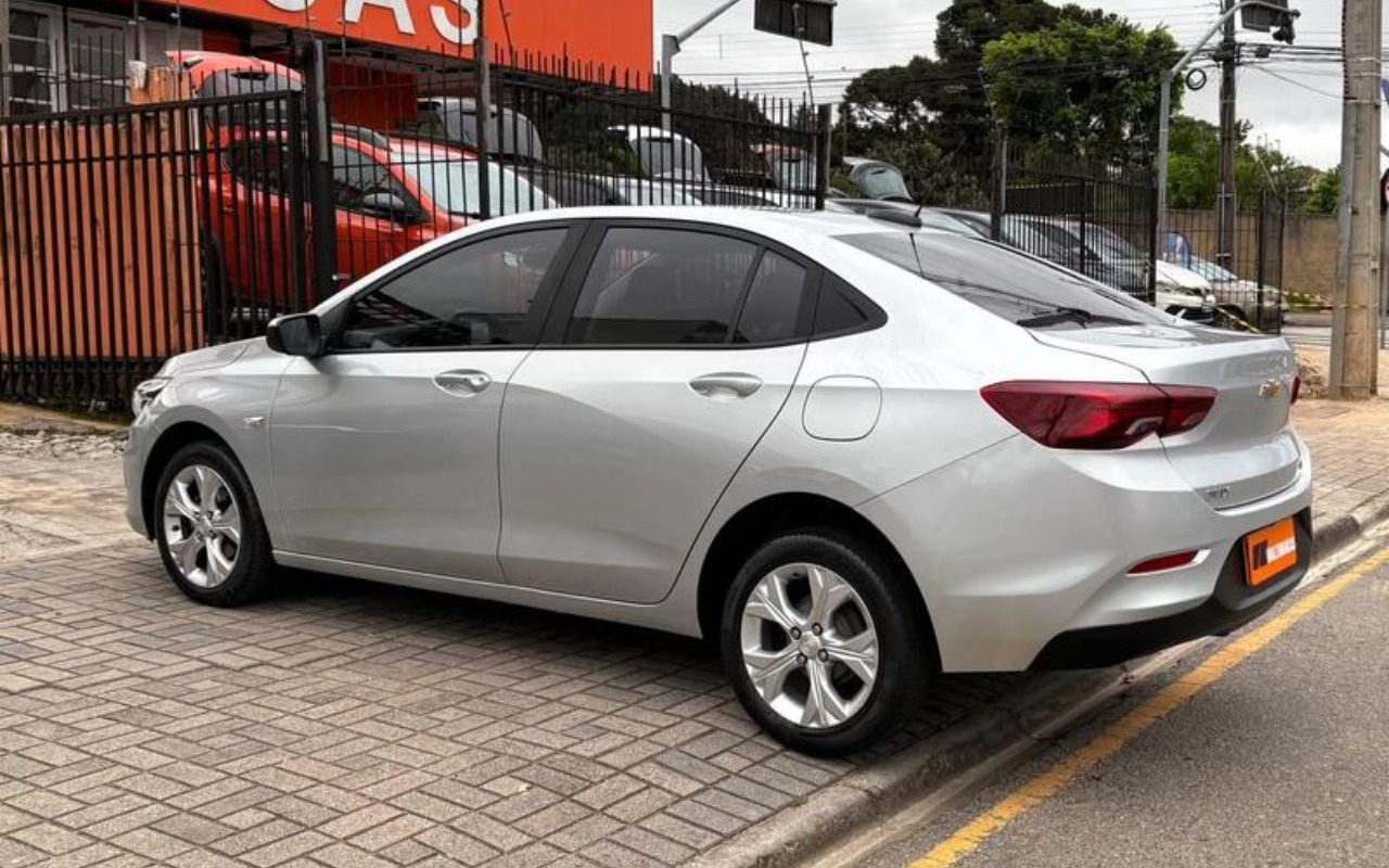 imagem-https://www.socarrao.com.br/sc-vehicle-images-prod/4035844/1790101735452-ODQ5MjM4NV8xNV9CXzgwOWU2ZGY3ZTEuanBlZw.jpeg