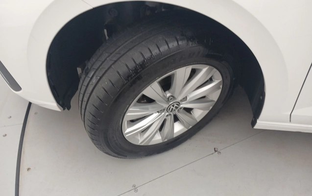 imagem-https://www.socarrao.com.br/sc-vehicle-images-prod/4035903/1790101808690-1_064300.jpg