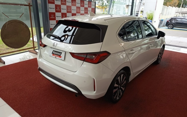 imagem-https://www.socarrao.com.br/sc-vehicle-images-prod/4035919/1790101835348-Yy7btOgj66lBQ2XDAlq85fBEWX4PTAAo.jpg