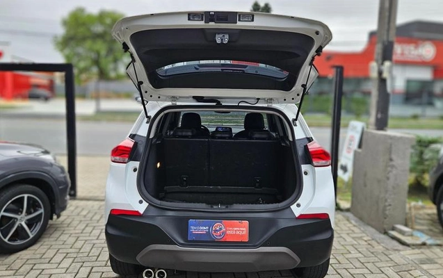 imagem-https://www.socarrao.com.br/sc-vehicle-images-prod/4036005/1790682100586-8466739_12_B_ebbf82cbf2.jpeg