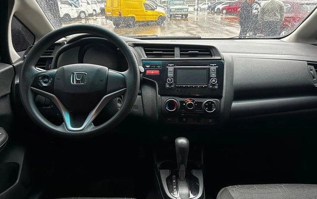 imagem-https://www.socarrao.com.br/sc-vehicle-images-prod/4036150/1790698155767-8090551_4_B_b87a0a8641.jpeg