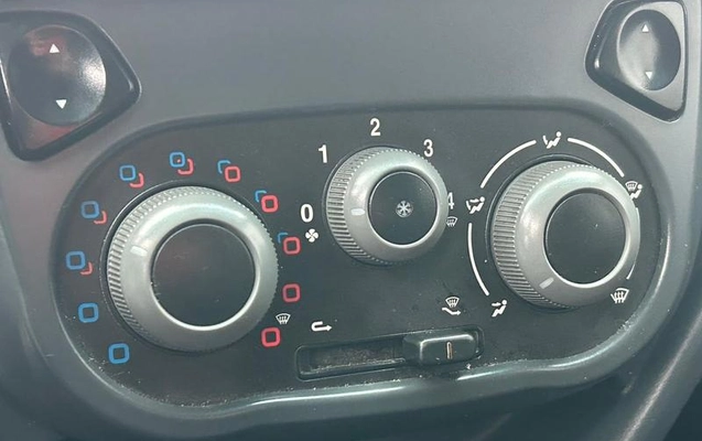 imagem-https://www.socarrao.com.br/sc-vehicle-images-prod/4036174/1790102269858-8364146_1_B_67014b8879.jpeg
