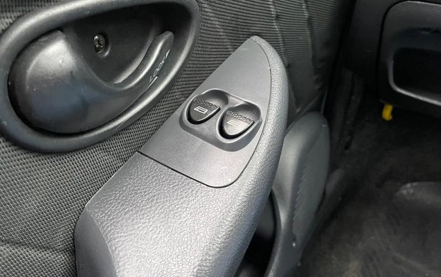 imagem-https://www.socarrao.com.br/sc-vehicle-images-prod/4036221/1790954507410-8471813_10_B_7f1bab9fd2.jpeg