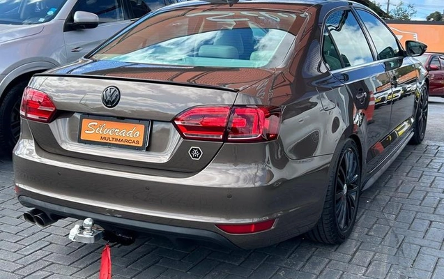 imagem-https://www.socarrao.com.br/sc-vehicle-images-prod/4036228/1790102314063-8485104_12_B_8dd897838f.jpeg