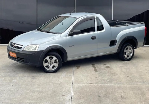 Chevrolet Montana 2009 Prata — foto 1 de 3