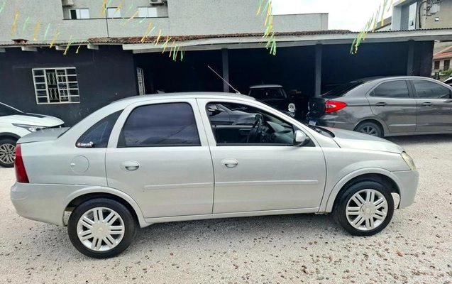 imagem-https://www.socarrao.com.br/sc-vehicle-images-prod/4036244/1790103034904-8489600_5_B_297ef7a637.jpeg