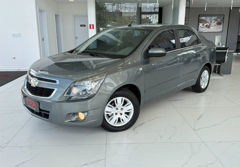 Chevrolet Cobalt 2013 Cinza — foto 1 de 3
