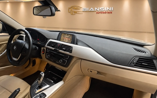 imagem-https://www.socarrao.com.br/sc-vehicle-images-prod/4036478/1790102900146-sZDRSybO6ybdCSf9LWTjl9sZfOIVlXHU.jpg