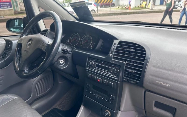 imagem-https://www.socarrao.com.br/sc-vehicle-images-prod/4036570/1790105082950-8499951_13_B_8aa2446b63.jpeg