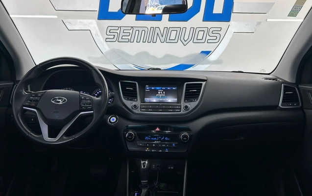 imagem-https://www.socarrao.com.br/sc-vehicle-images-prod/4036625/1790103487948-9_020836.jpg