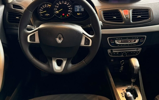imagem-https://www.socarrao.com.br/sc-vehicle-images-prod/4036705/1790103584537-b9a44a21-2587-43ee-a7e8-3ebe23a7e0ac.jpg