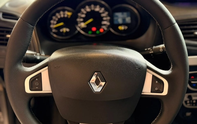 imagem-https://www.socarrao.com.br/sc-vehicle-images-prod/4036705/1790103584540-93c040d6-9c76-4836-a6ac-32defd4db02f.jpg
