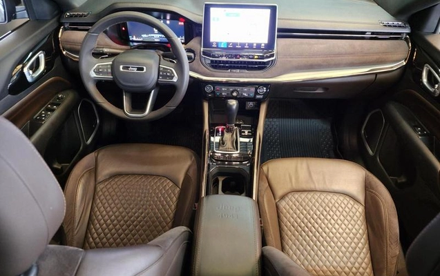 imagem-https://www.socarrao.com.br/sc-vehicle-images-prod/4036863/1790275851303-8485610_15_B_126a21fdd6.jpeg