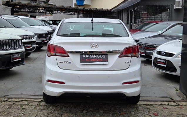 imagem-https://www.socarrao.com.br/sc-vehicle-images-prod/4036928/1790103981813-57682877-76e1-432b-9824-cbb77d68efb9.jpg