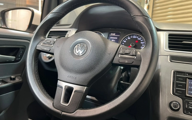 imagem-https://www.socarrao.com.br/sc-vehicle-images-prod/4036938/1790103999957-3k1CGZUC8CT8aYvHqhm56DTauJtR6H7a.jpg