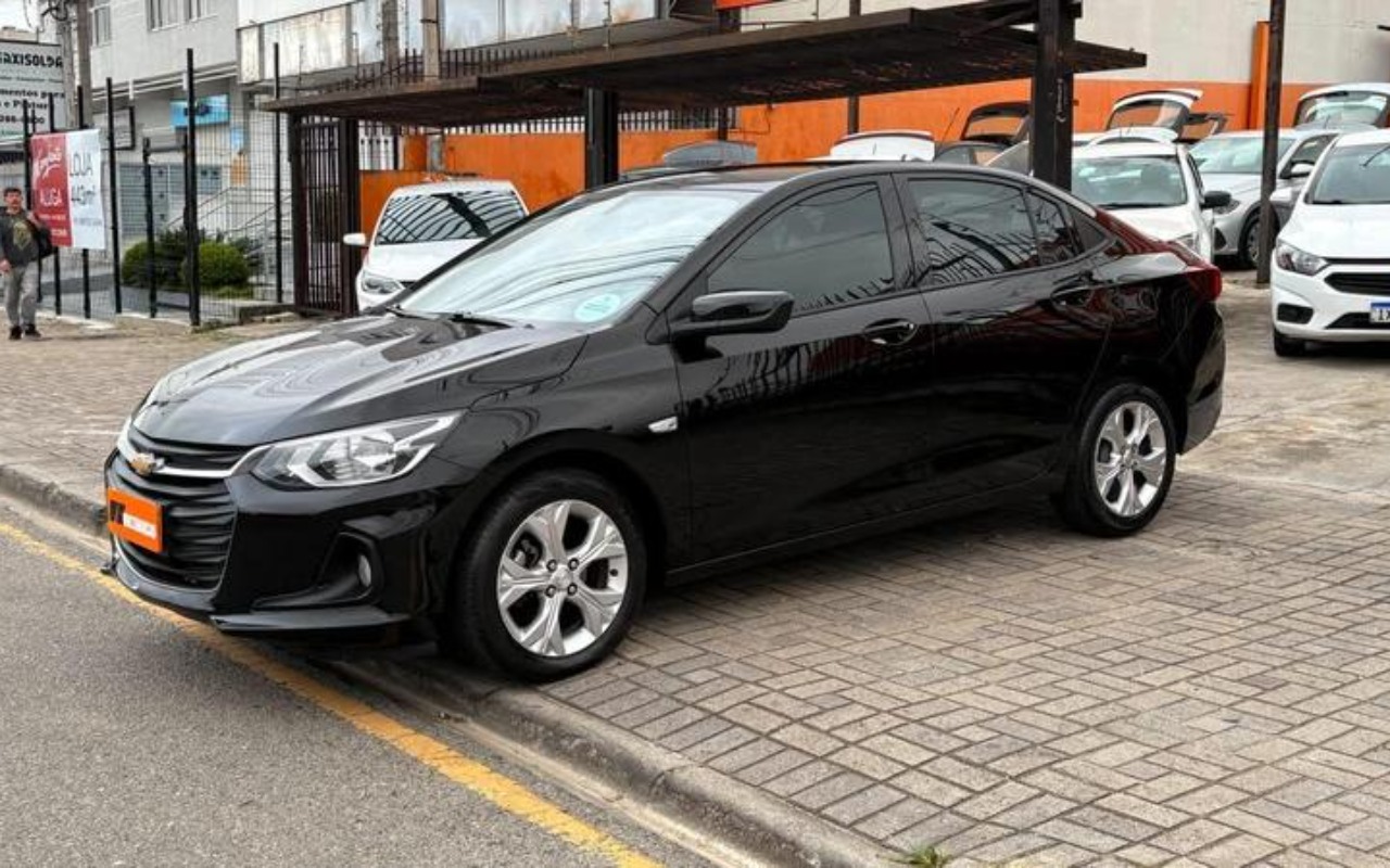 imagem-https://www.socarrao.com.br/sc-vehicle-images-prod/4036993/1790104122642-ODQ5MjIxOF8zX0JfZjBiMTBlMzJiMS5qcGVn.jpeg