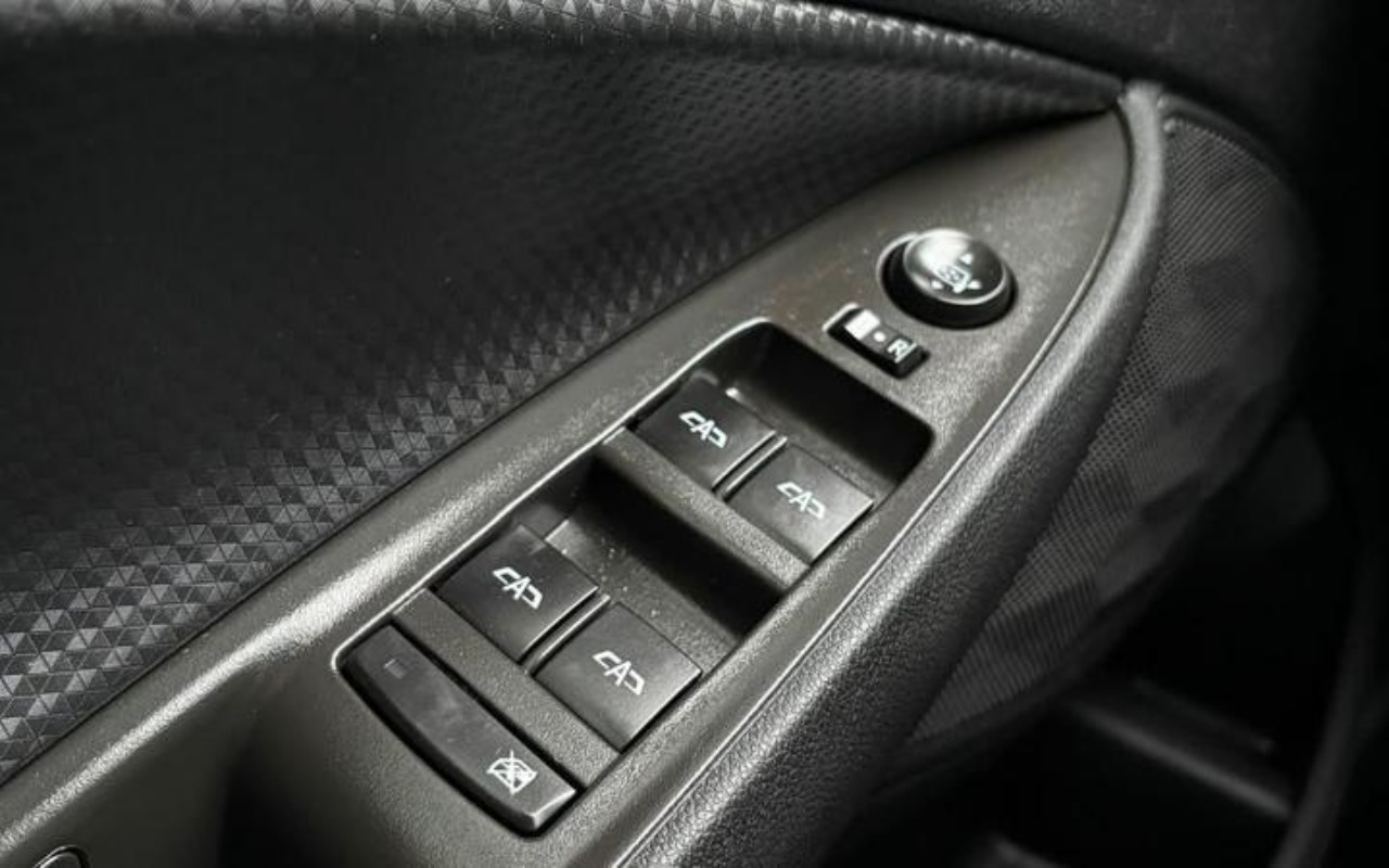 imagem-https://www.socarrao.com.br/sc-vehicle-images-prod/4036993/1790104123697-ODQ5MjIxOF84X0JfMzI4MGU1OTU5ZS5qcGVn.jpeg