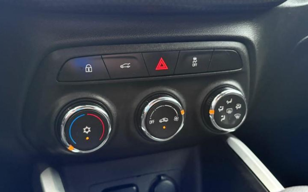 imagem-https://www.socarrao.com.br/sc-vehicle-images-prod/4036993/1790104124139-ODQ5MjIxOF8xMl9CXzFkMDQ4MzVjNmYuanBlZw.jpeg