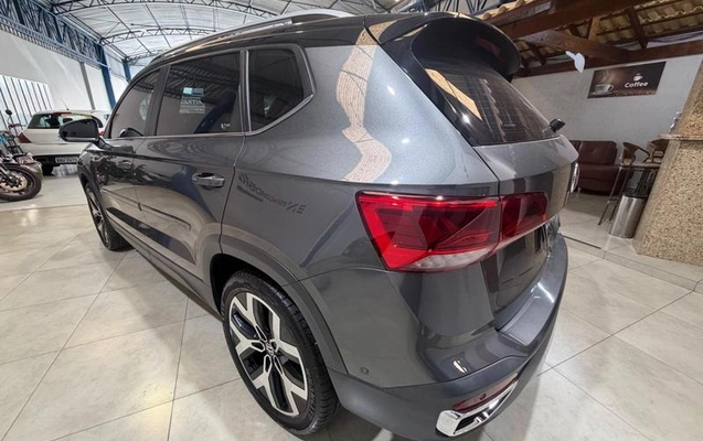 imagem-https://www.socarrao.com.br/sc-vehicle-images-prod/4037004/1790104605936-8502363_4_B_e04e62a2fe.jpeg