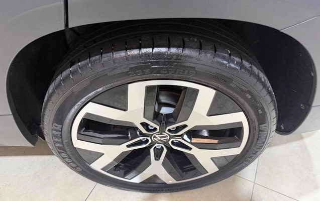imagem-https://www.socarrao.com.br/sc-vehicle-images-prod/4037004/1790104605937-8502363_5_B_ae215060fd.jpeg