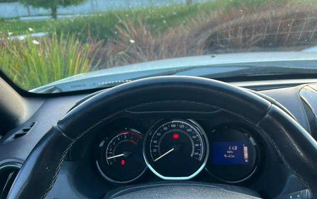 imagem-https://www.socarrao.com.br/sc-vehicle-images-prod/4037006/1790104191390-V2hhdHNBcHAgSW1hZ2UgMjAyNi0wOS0yMiBhdCAxNC40My4xNyAoMSkuanBlZw.jpeg
