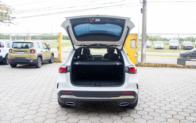 imagem-https://www.socarrao.com.br/sc-vehicle-images-prod/4037081/1790104569244-cc28bff19c76469199cdd9f06dda9c60_1790104096862.jpg