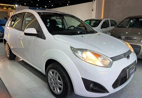 Ford Fiesta 2013 Branco — foto 1 de 3