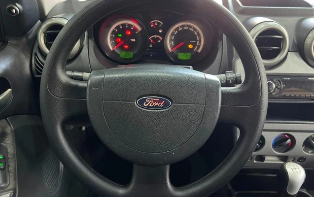 imagem-https://www.socarrao.com.br/sc-vehicle-images-prod/4037125/1790104616577-8215302_12_B_33319e81ba.jpeg