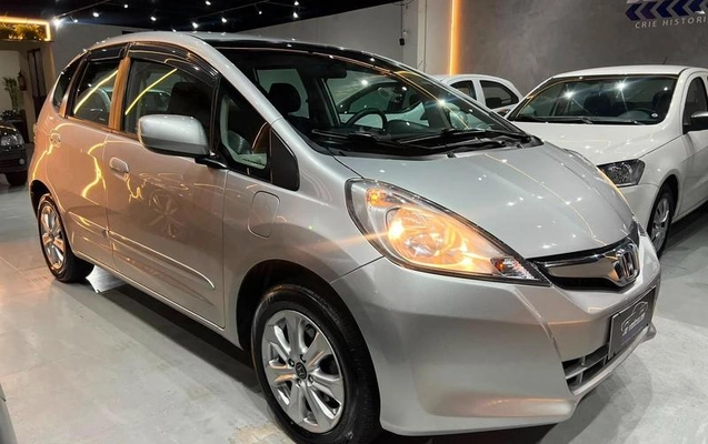 imagem-https://www.socarrao.com.br/sc-vehicle-images-prod/4037168/1790104710261-8222230_0_B_c051b95b6b.jpeg