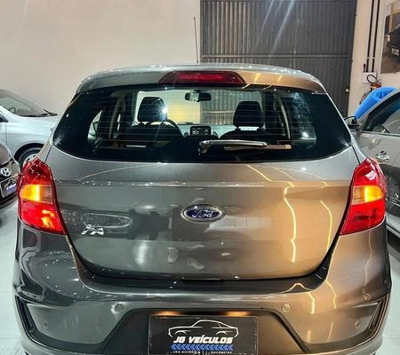 imagem-https://www.socarrao.com.br/sc-vehicle-images-prod/4037264/1790104942845-8045395_12_B_f23a8e7e33.jpeg
