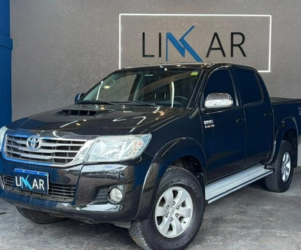 Toyota Hilux 2013 Preto — foto 1 de 3