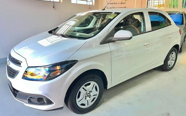 imagem-https://www.socarrao.com.br/sc-vehicle-images-prod/4037296/1790105015765-8165438_2_B_e28e5f20c1.jpeg