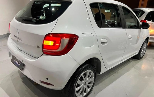 imagem-https://www.socarrao.com.br/sc-vehicle-images-prod/4037329/1790105130163-8292196_4_B_80260ab2c3.jpeg