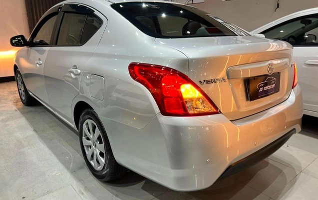 imagem-https://www.socarrao.com.br/sc-vehicle-images-prod/4037352/1790105193031-8234898_3_B_f65b5724a1.jpeg