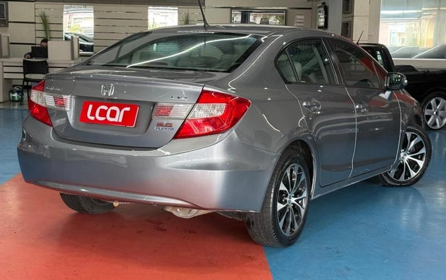 imagem-https://www.socarrao.com.br/sc-vehicle-images-prod/4037370/1790105234332-8502374_11_B_de25af1ad4.jpeg