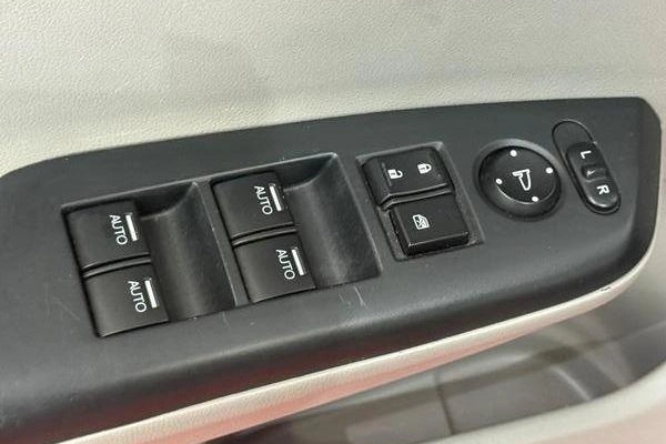 imagem-https://www.socarrao.com.br/sc-vehicle-images-prod/4037370/1790105234337-8502374_16_B_96066d7f80.jpeg