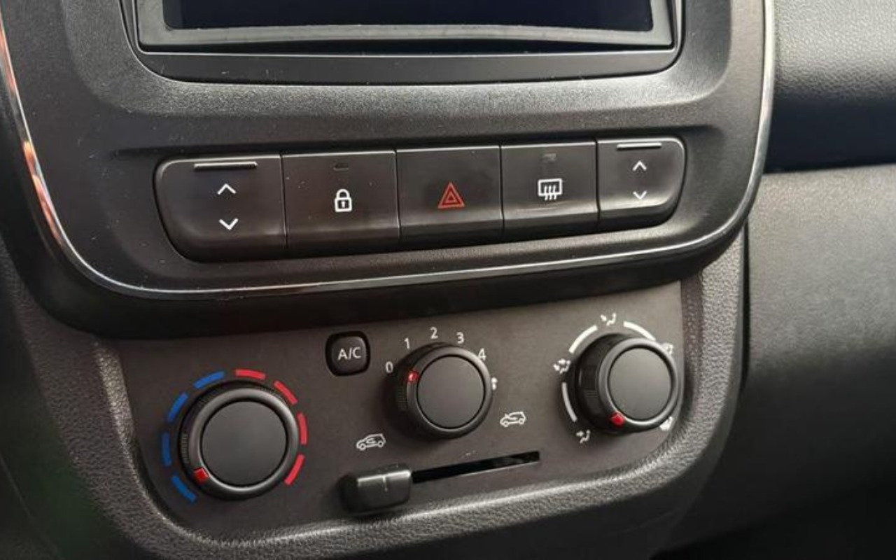 imagem-https://www.socarrao.com.br/sc-vehicle-images-prod/4037386/1790105285294-ODQ5NDIxNV8yX0JfNzQ2YjAxNGM1Yi5qcGVn.jpeg