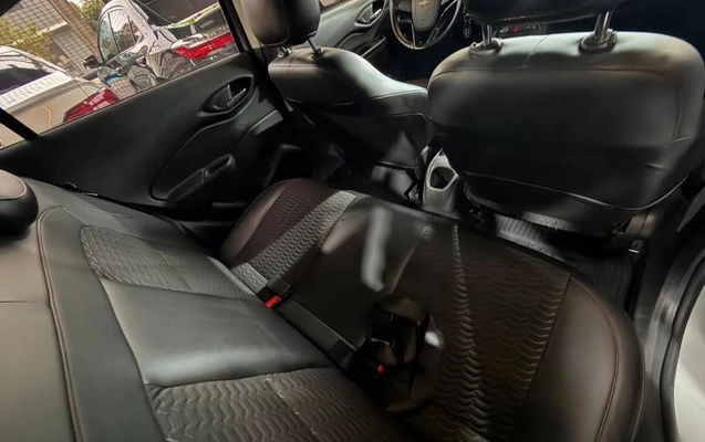 imagem-https://www.socarrao.com.br/sc-vehicle-images-prod/4037435/1790109880990-8498660_7_B_0a2f073653.jpeg