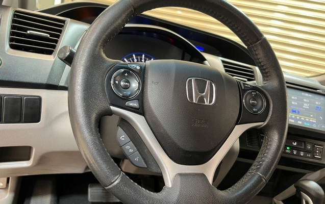 imagem-https://www.socarrao.com.br/sc-vehicle-images-prod/4037485/1790105585164-QJljfibcZJpMSqwWtHbTDHCWJZywvIgL.jpg