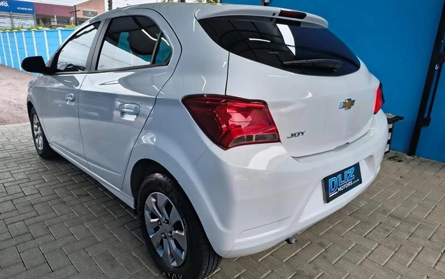 imagem-https://www.socarrao.com.br/sc-vehicle-images-prod/4037562/1791048834223-8502519_17_B_75964e078c.jpeg
