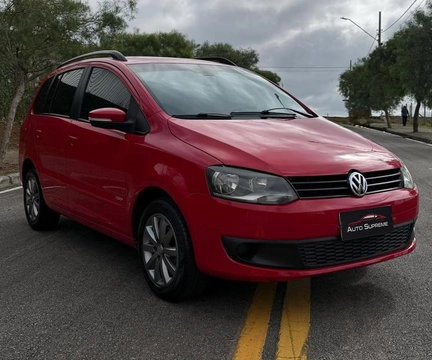 Volkswagen SpaceFox 2012 Vermelho — foto 1 de 3