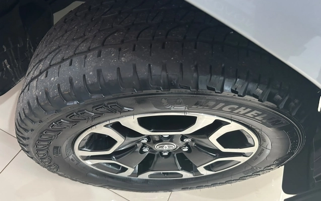 imagem-https://www.socarrao.com.br/sc-vehicle-images-prod/4037799/1790106200683-DdajqZSc3ayOPlDFEd5u3HxxQaA6FaLx.jpg